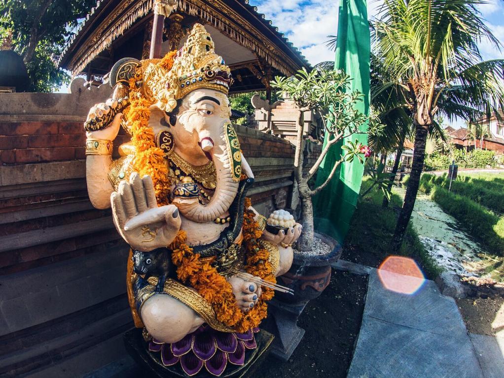 Matra Bali Guesthouse Canggu Esterno foto