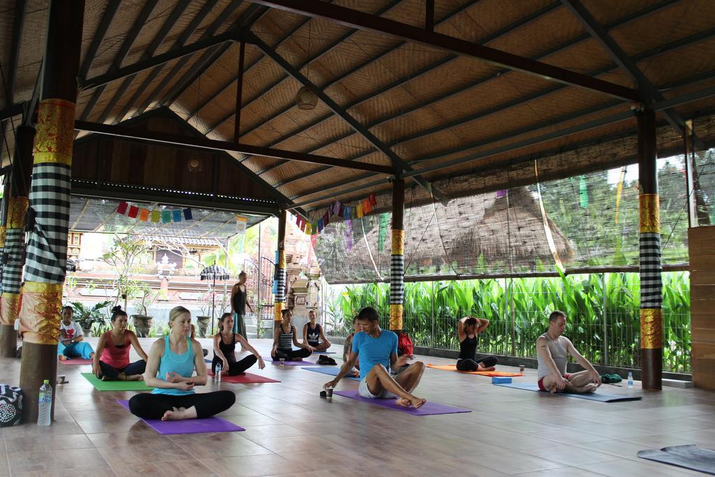Matra Bali Guesthouse Canggu Esterno foto