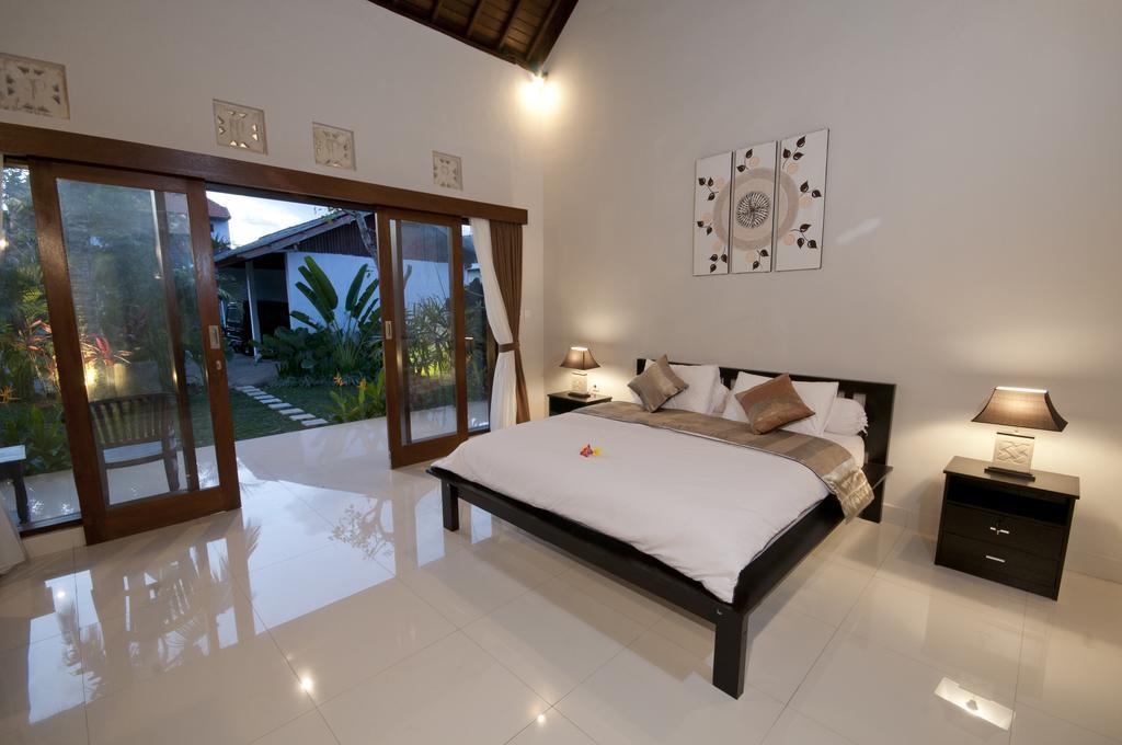 Matra Bali Guesthouse Canggu Esterno foto