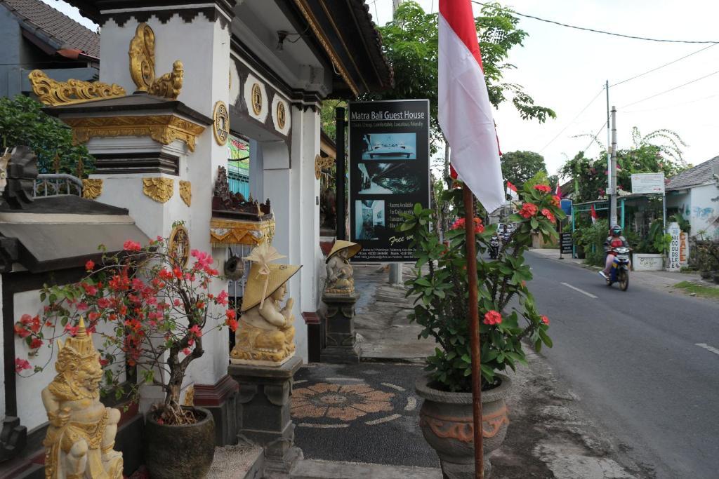 Matra Bali Guesthouse Canggu Esterno foto