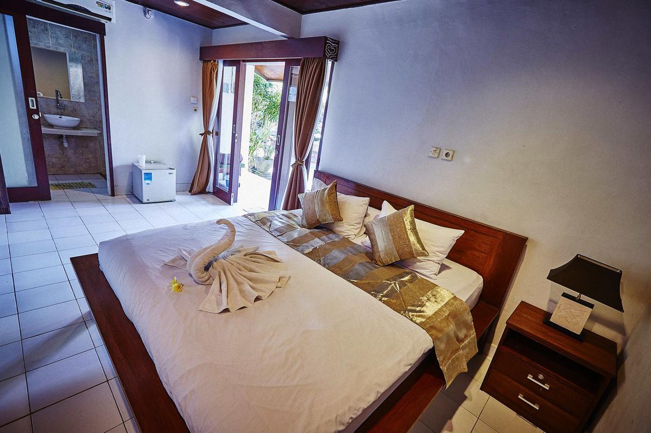 Matra Bali Guesthouse Canggu Esterno foto